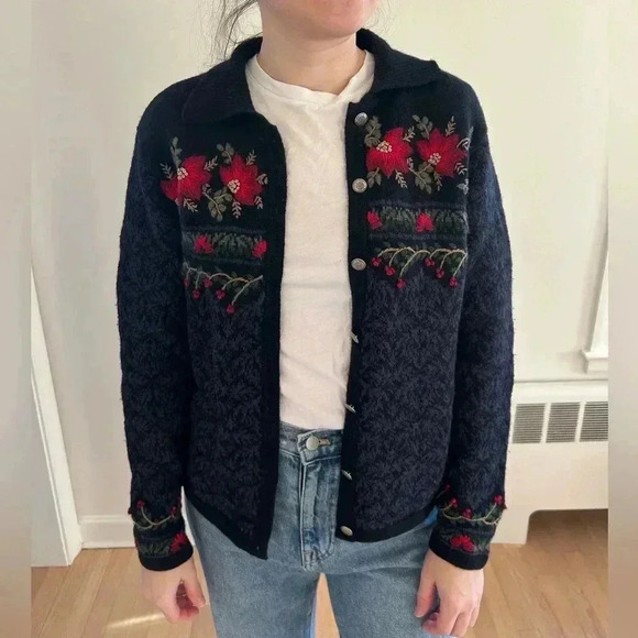 VTG TALBOTS Lambswool/silk blend embroidered collar  button down cardigan sz M - Picture 1 of 7